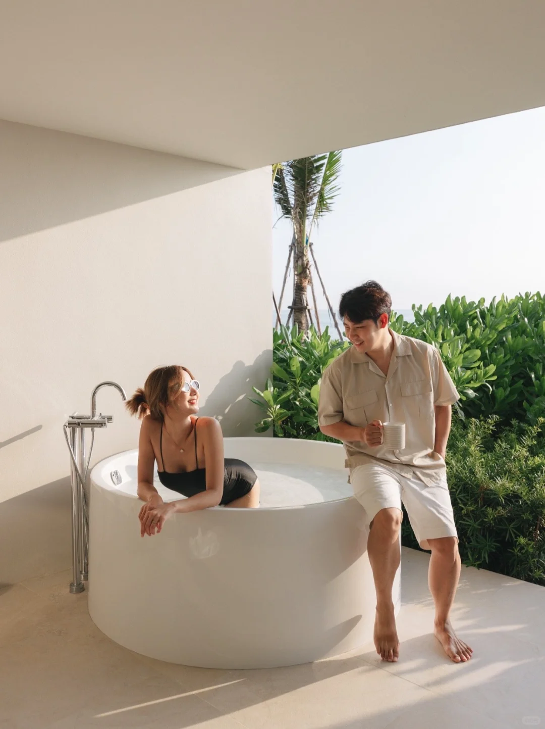 Hua Hin-VALA Hua Hin Hotel, a sweet honeymoon hotel for couples💕, with a bathtub facing the sea