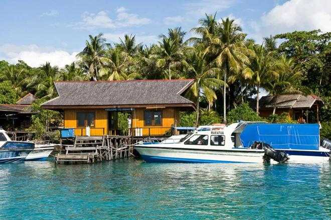 Jakarta-Nabucco Island Resort in Derawan is a private island that provides you with exclusive diving services