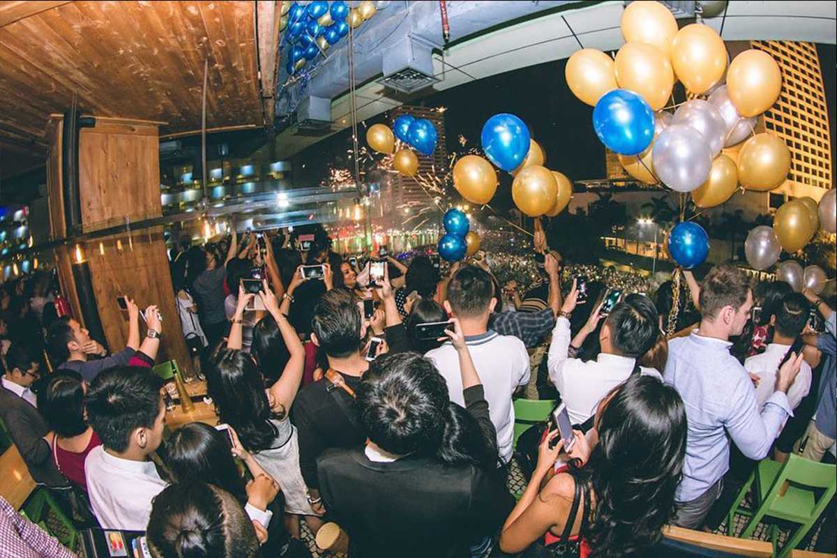 Jakarta-Jakarta never sleeps, 13 great nightlife spots to light up your night!