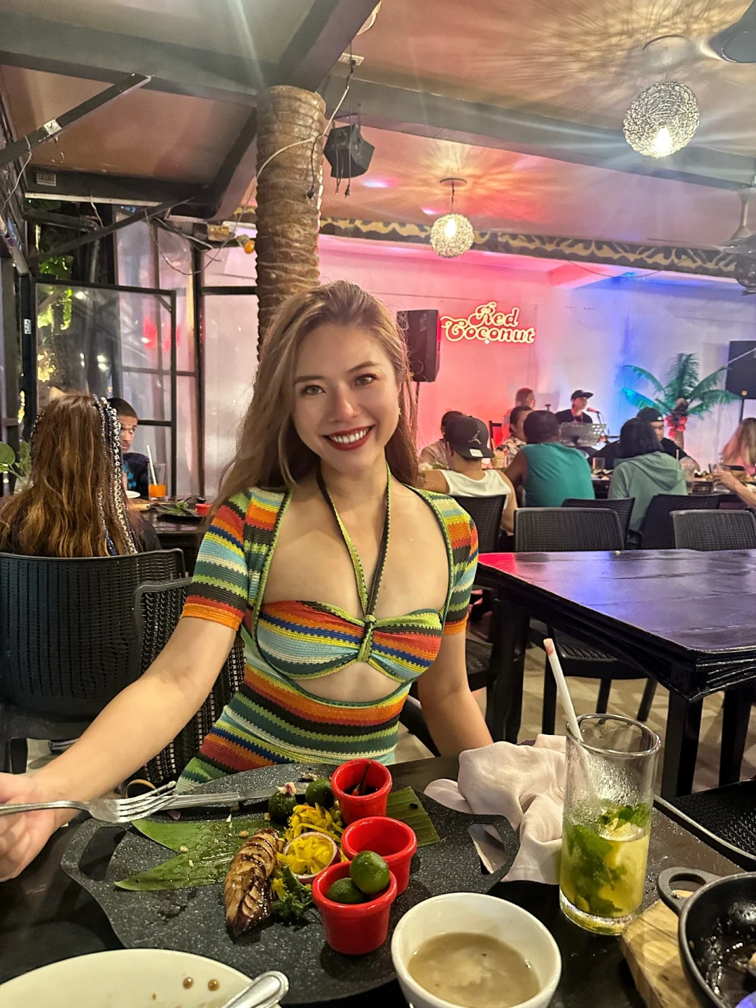 Boracay-Red Coconut Restaurant in Boracay, with live fire performances at night