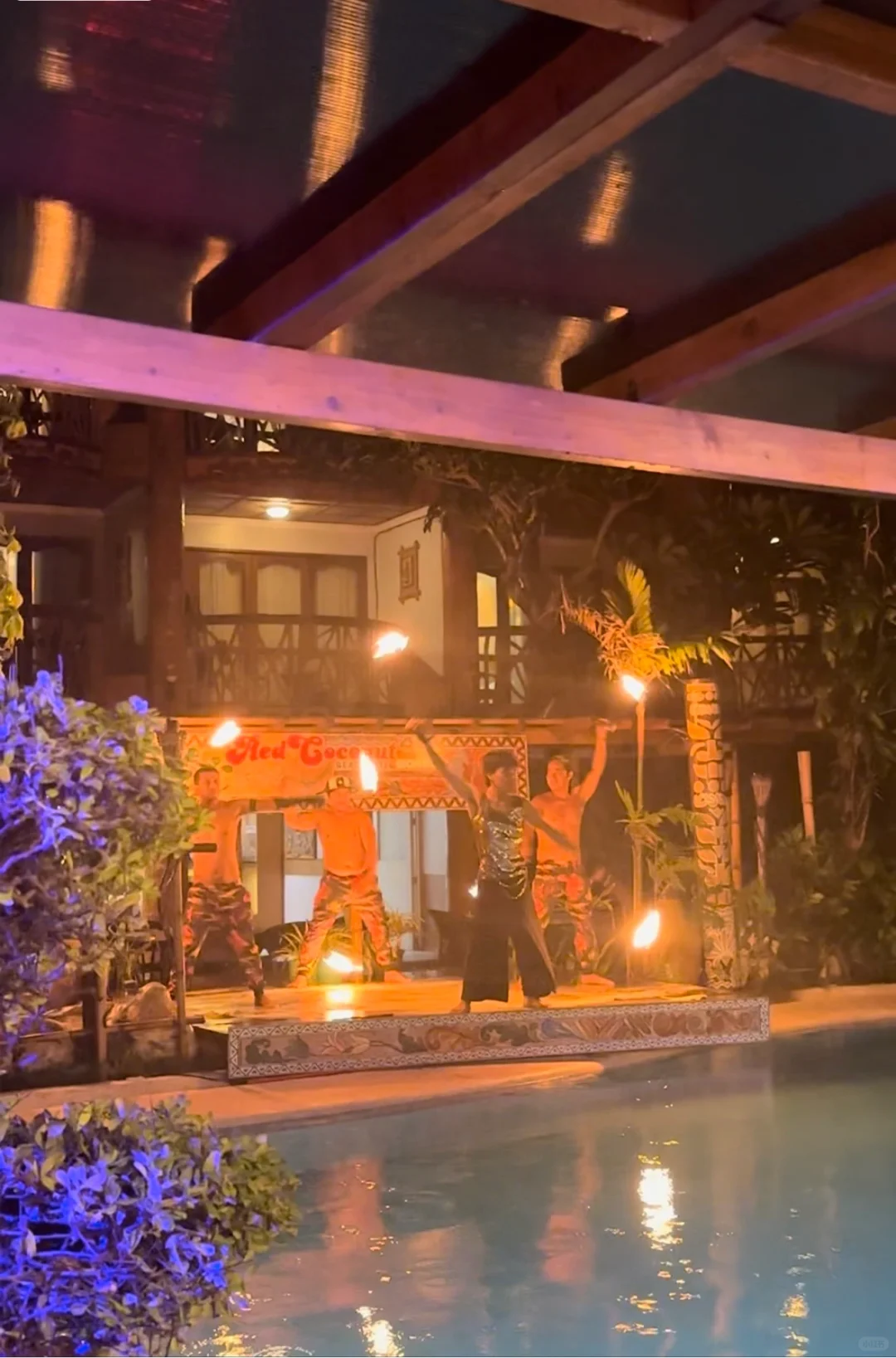 Boracay-Red Coconut Restaurant in Boracay, with live fire performances at night