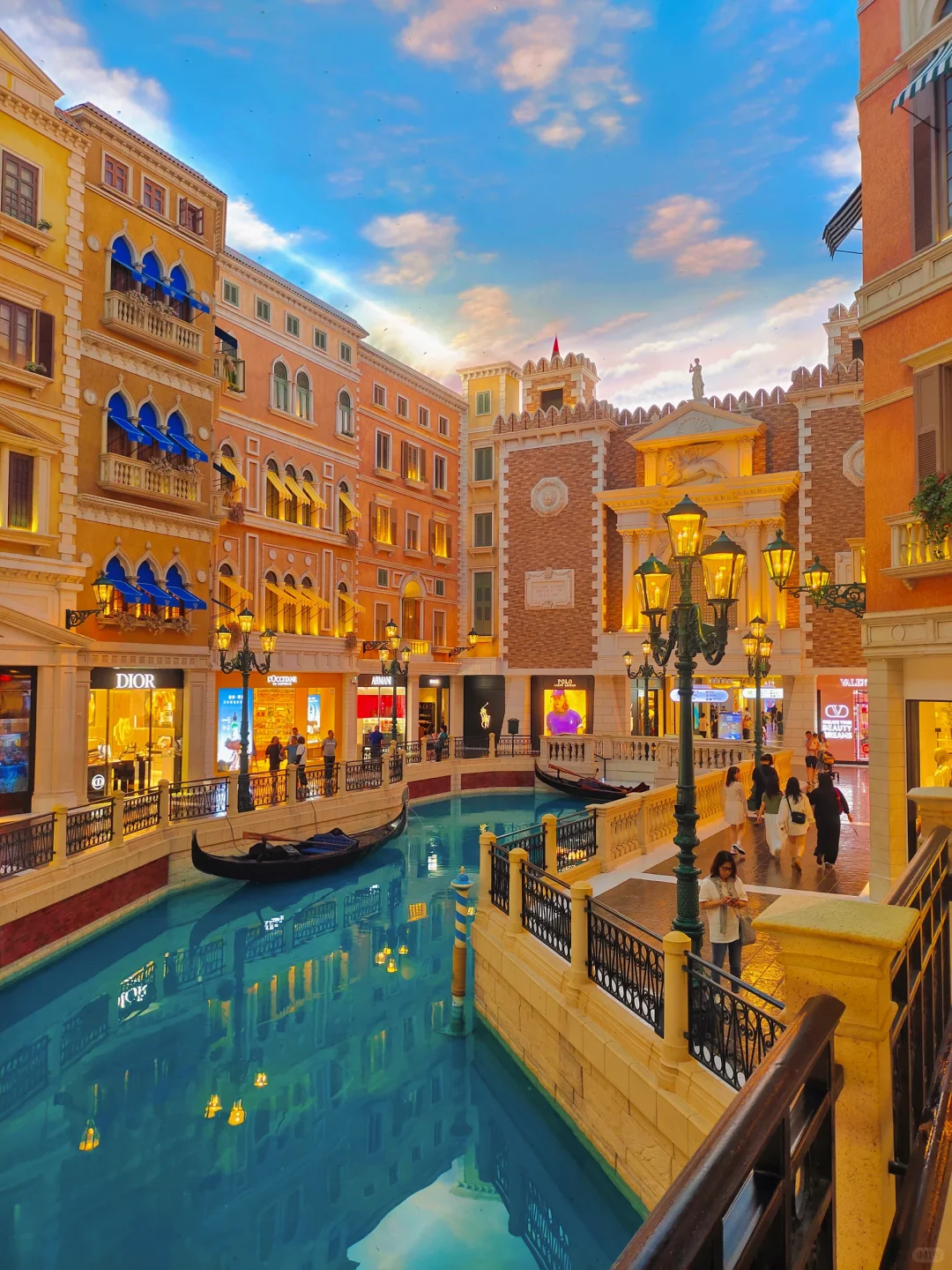 Macao-The luxurious casinos and bustling old town of Macau Peninsula