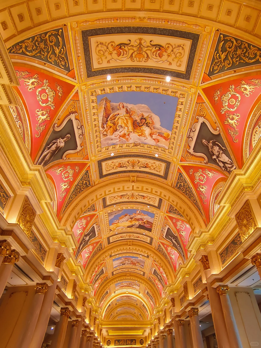 Macao-The luxurious casinos and bustling old town of Macau Peninsula