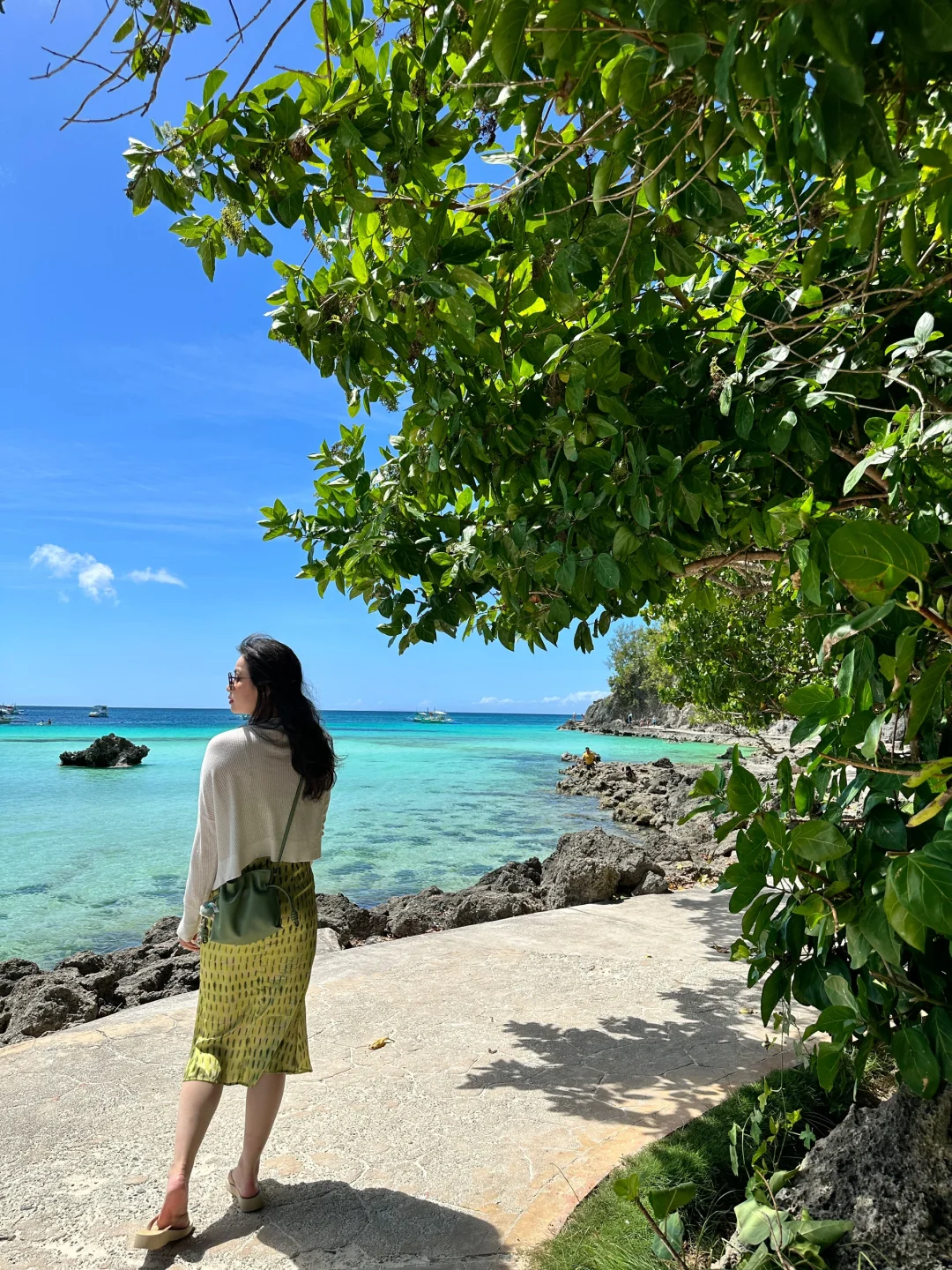 Boracay-Diniwid Beach in Boracay, the most transparent water in the Philippines