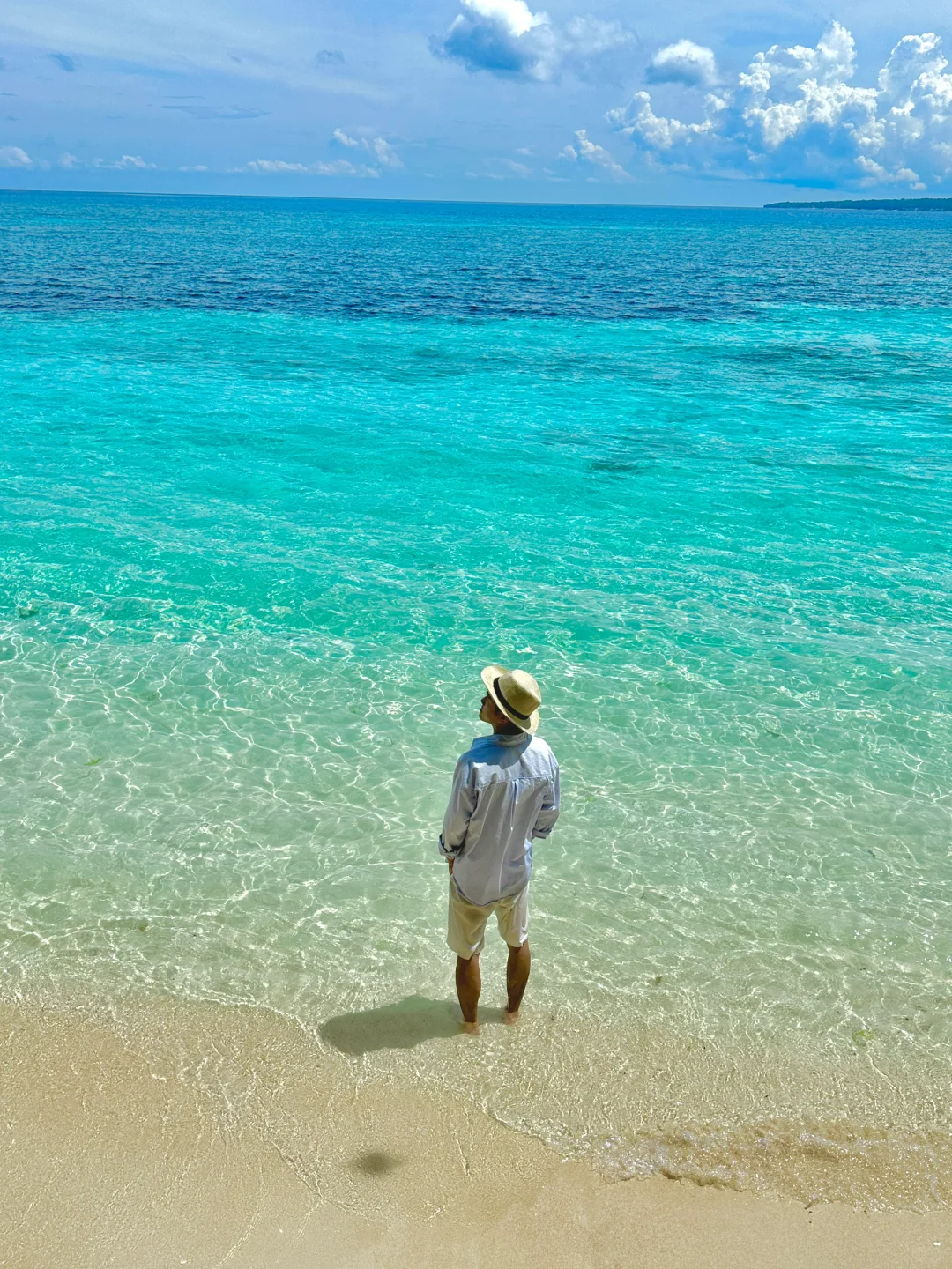 Boracay-National Geographic didn’t lie to me. 🏝️The beauty of Boracay took my breath away.