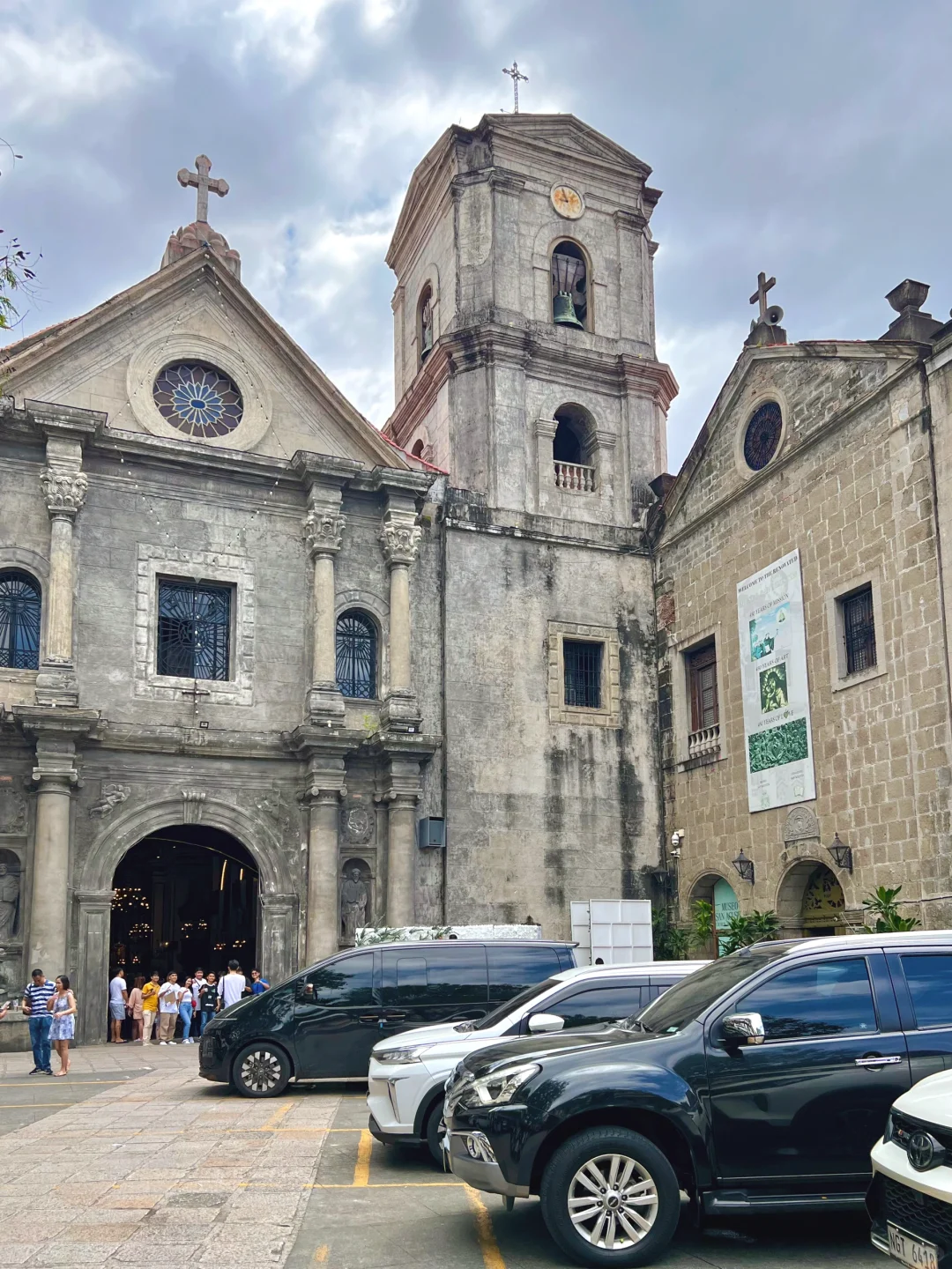 Manila/Luzon-Explore the origins of Intramuros and admire the ancient architecture of Casa Manila