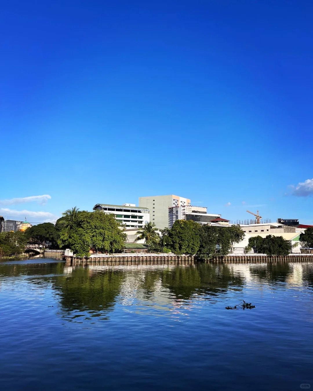 Manila/Luzon-Parque de Aroseiros, a riverside urban forest park, is a great place to relax