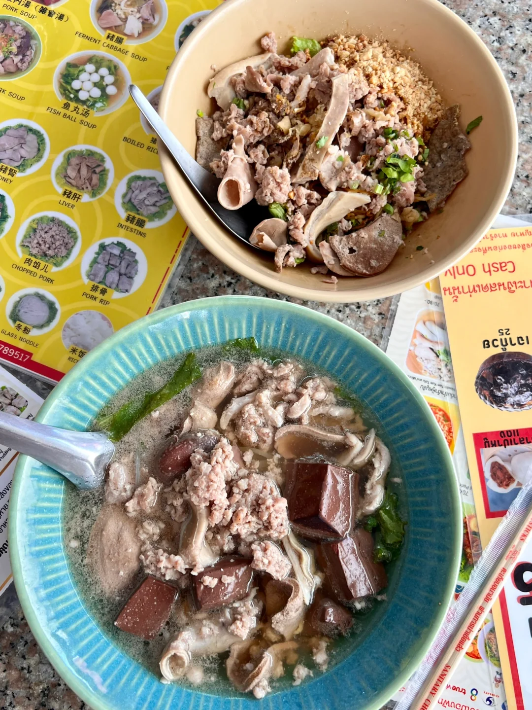 Pattaya-Grandma's Noodles?, the best Tom Yum soup in Pattaya, with 10 big prawns