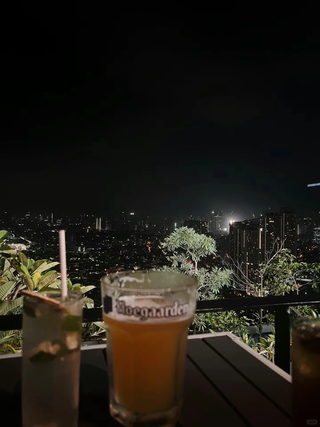 Manila/Luzon-Witness the sunset over Manila at Mizuki Bar Manila🍻, on the rooftop of I'M Hotel