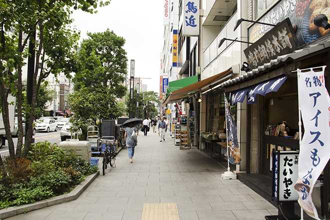 Tokyo-Baan Rak, authentic Thai traditional massage, Ningyocho main store