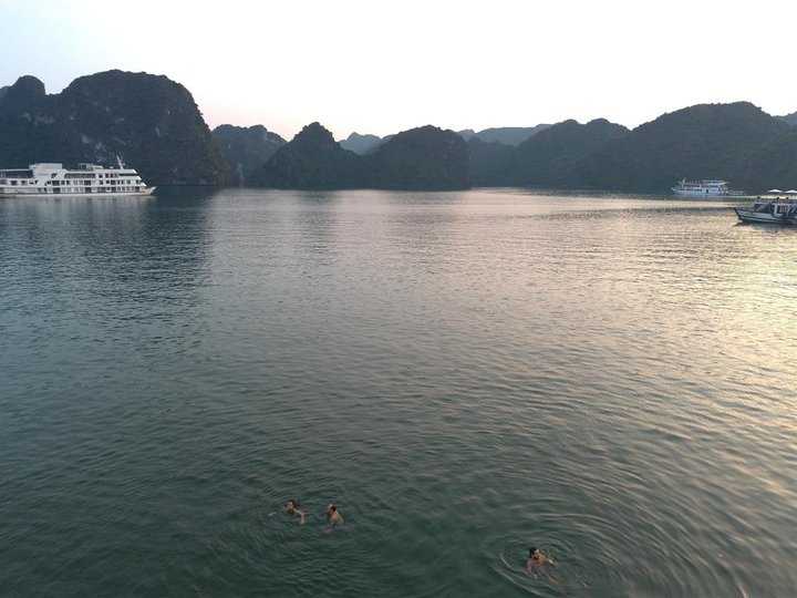 Hanoi-Traveling in Vietnam, 10 records of taking the elders to Hanoi and Halong Bay