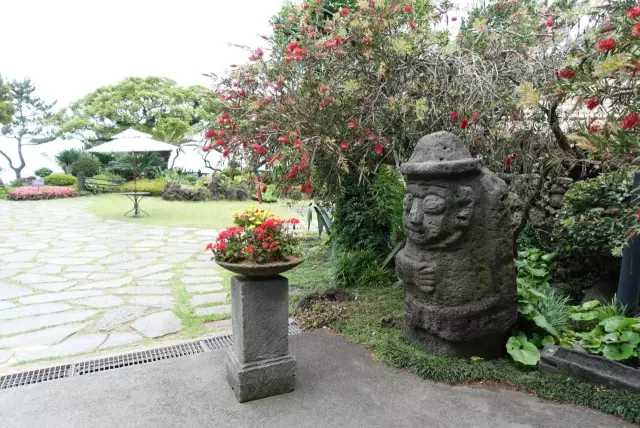 Busan/Jeju-Island Hotel SPA Massage Club, Jeju Island Aboriginal thatched house decoration style