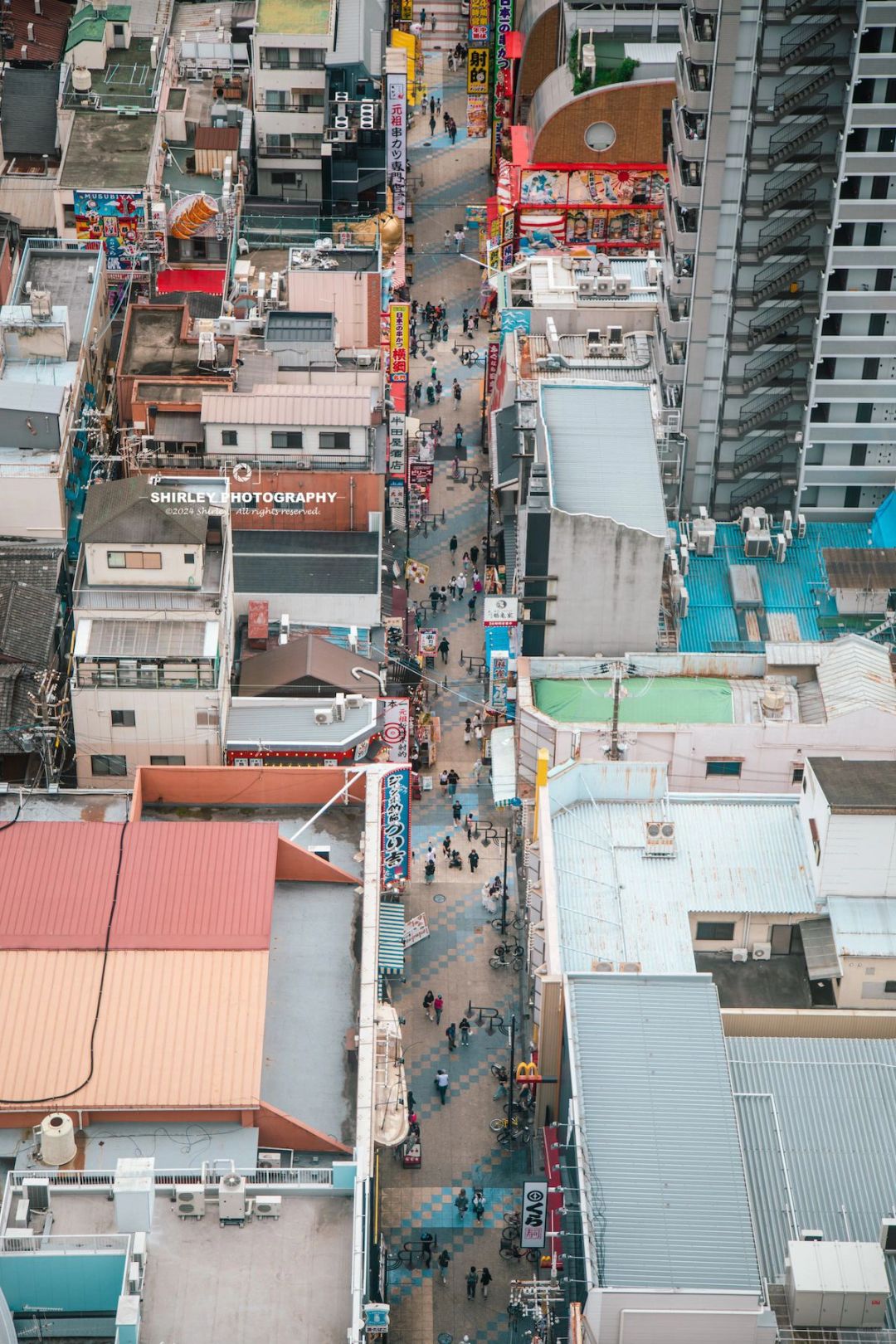 Osaka-Don't miss the hidden spot of Osaka's Tsutenkaku🎏 , where you can see the entire city