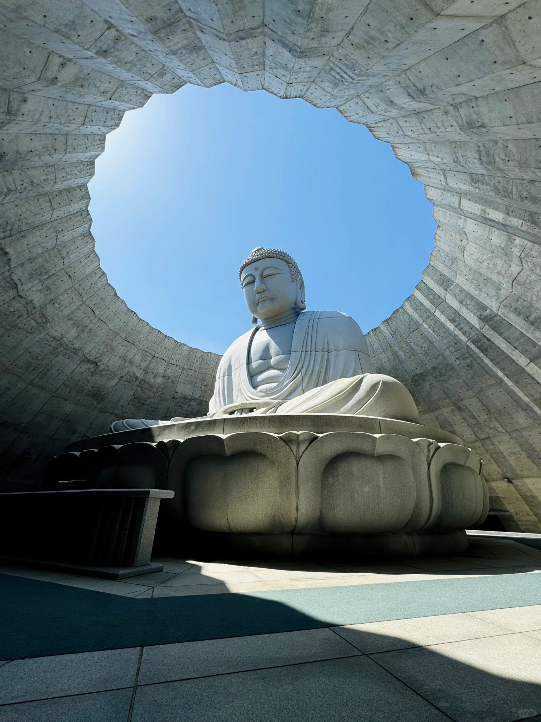 Sapporo/Hokkaido-Hill of the Buddha, Makomanai, Sapporo, viewing the Easter statues