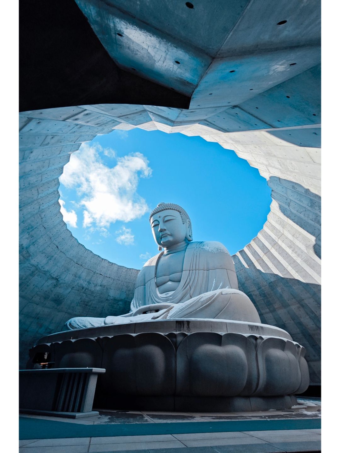 Sapporo/Hokkaido-The Great Buddha of Sapporo(头大仏), whose body is hidden under a man-made hill