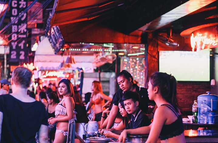 Bangkok-A guide to Bangkok's red light district, bars, nightclubs and dating girls