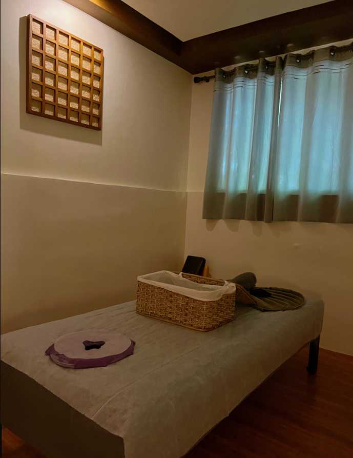 Boracay-Hot stone massage at Danaru Spa in Boracay, all your fatigue will go away!