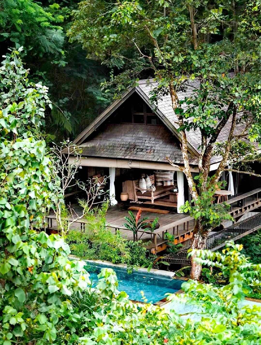 Bali-Banyan Tree Resort Bali?️, do you want to experience the feeling of having sex in the primeval forest?