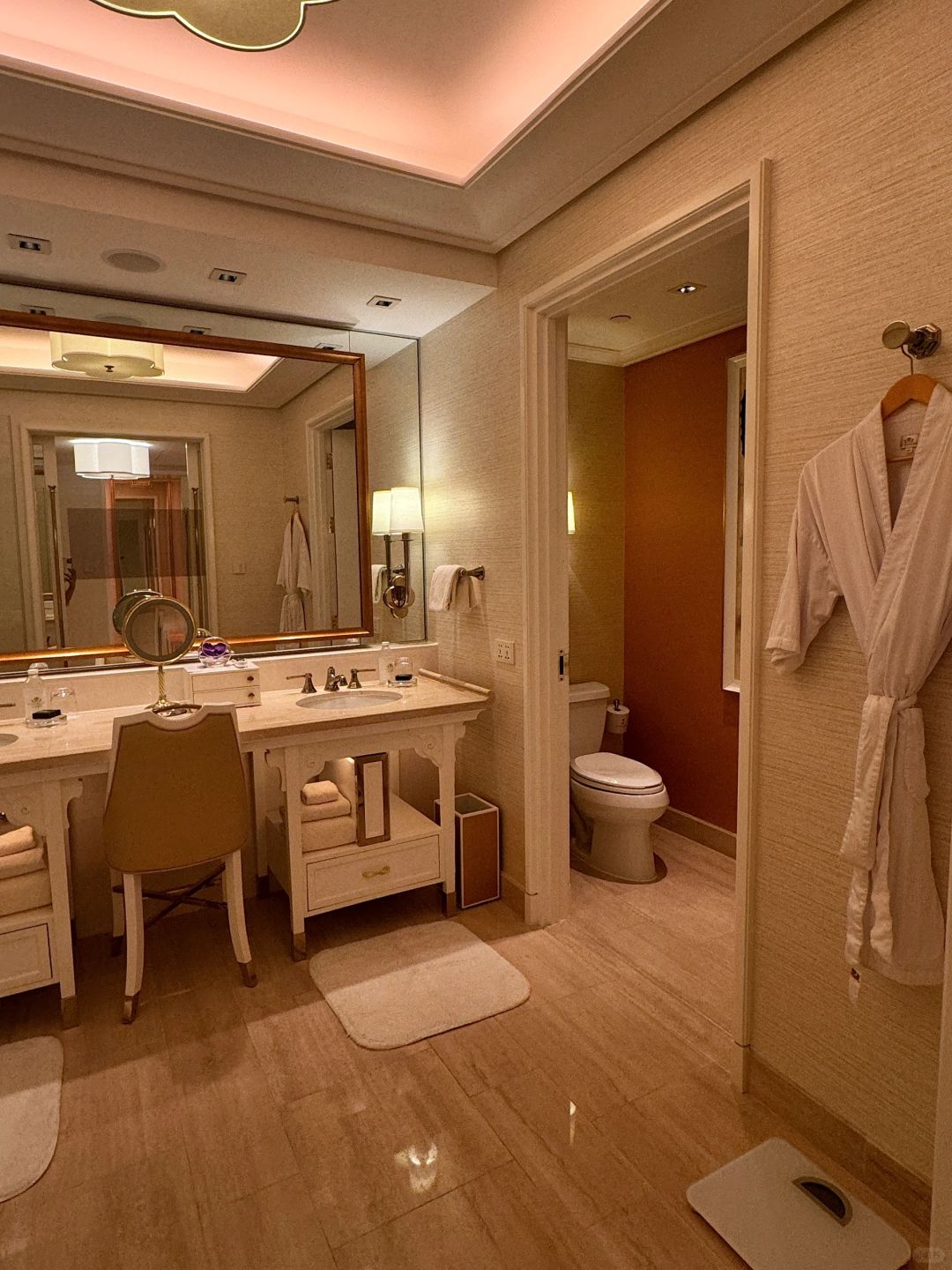 Macao-Macau Wynn Palace Casino Hotel Performance Suite, Whole House Smart System