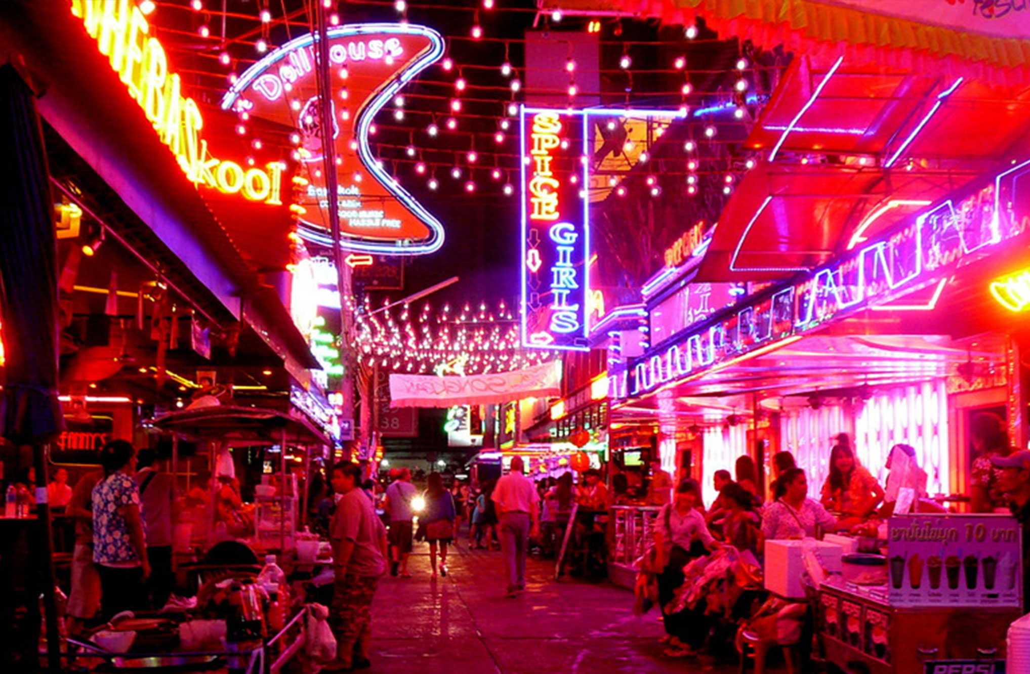 Chiang Mai-Chiang Mai Red Light District: Chiang Mai Old Town, Nimman Road, Loi Kroh Road