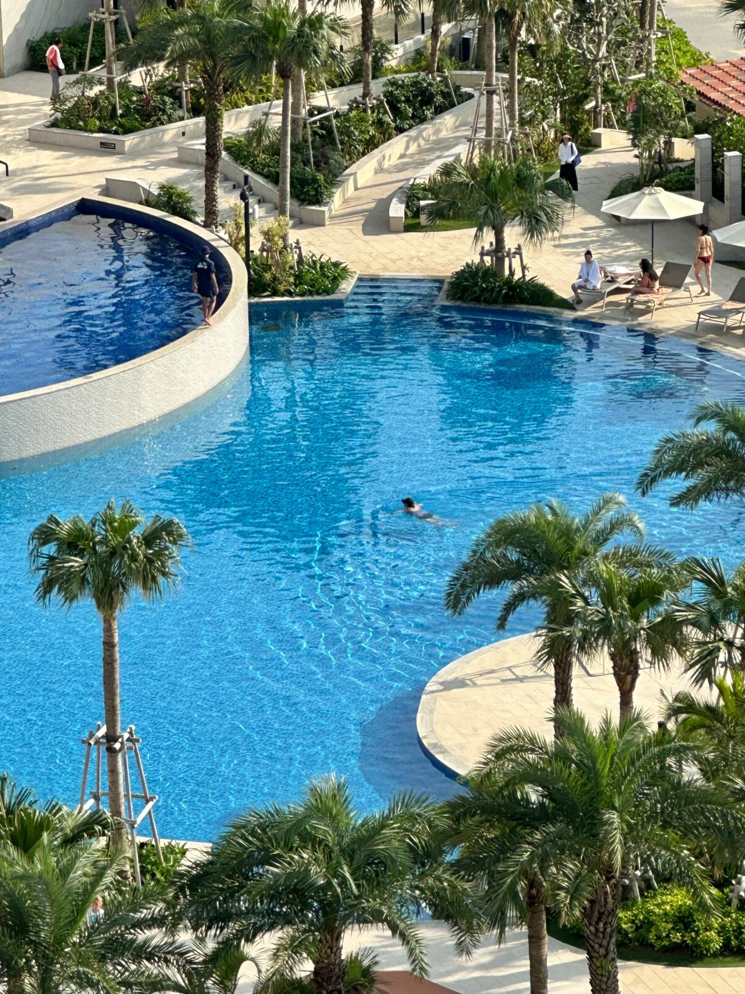 Okinawa-Okinawa Ryukyu Meijo Beach Hotel🧡, swimming pool and water slide are very fun