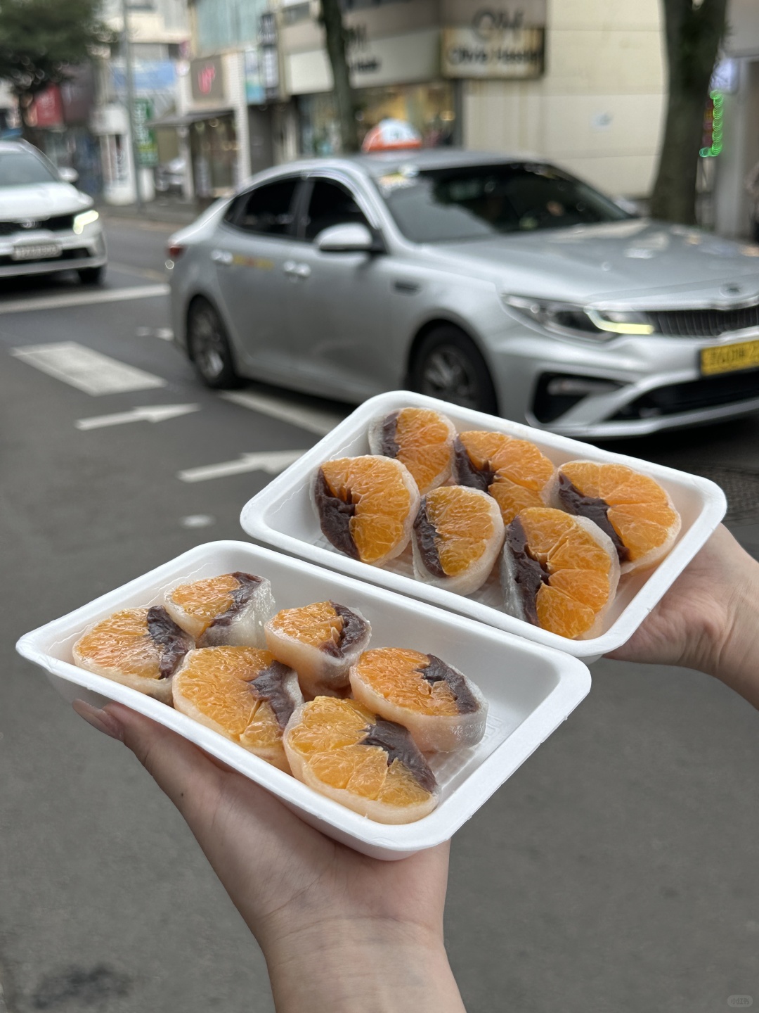 Busan/Jeju-Orange bean paste mochi, soft, sweet and delicious, a unique delicacy in Jeju Island