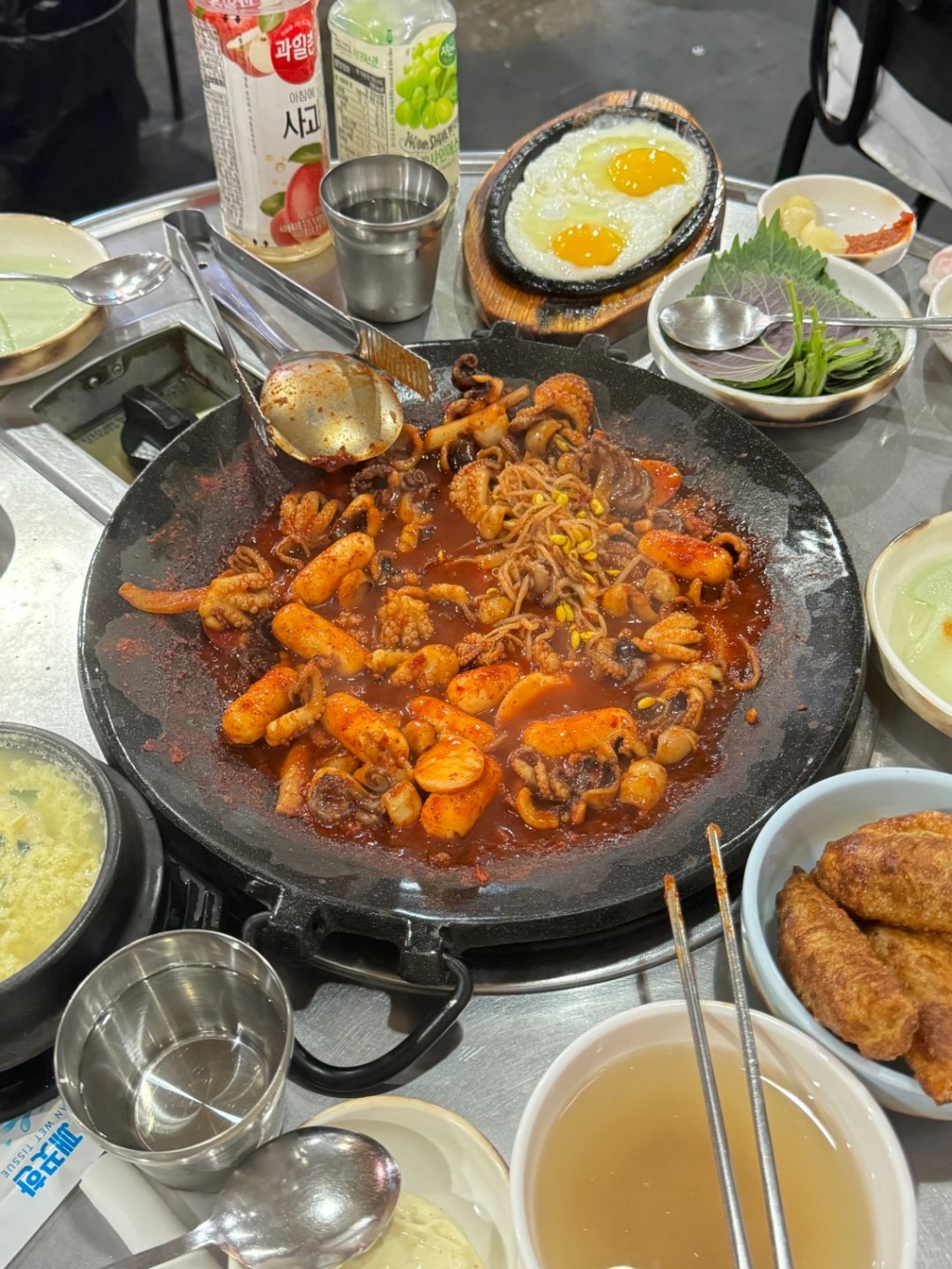 Busan/Jeju-선덕로 쭈꾸쭈꾸🦐🥩🐙🌶️, a Korean BBQ restaurant near Shilla Duty Free Shop.