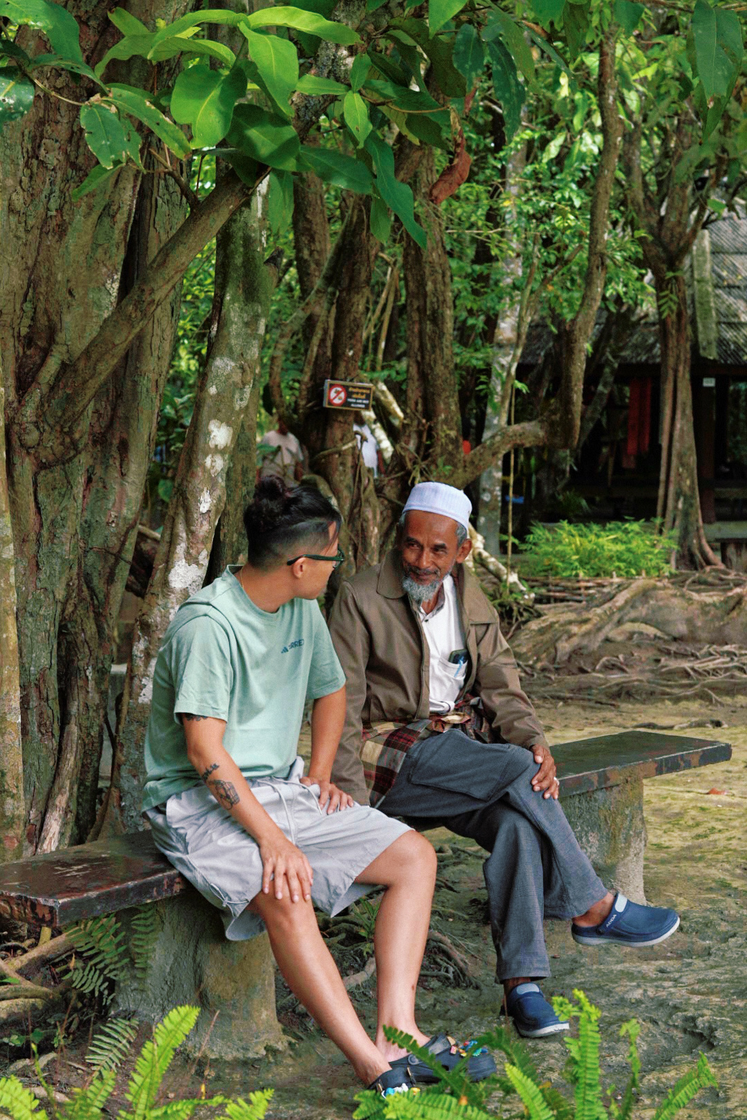 Krabi-Don’t forget to have a coffee break in the rainforest while visiting the Emerald Pool in Krabi