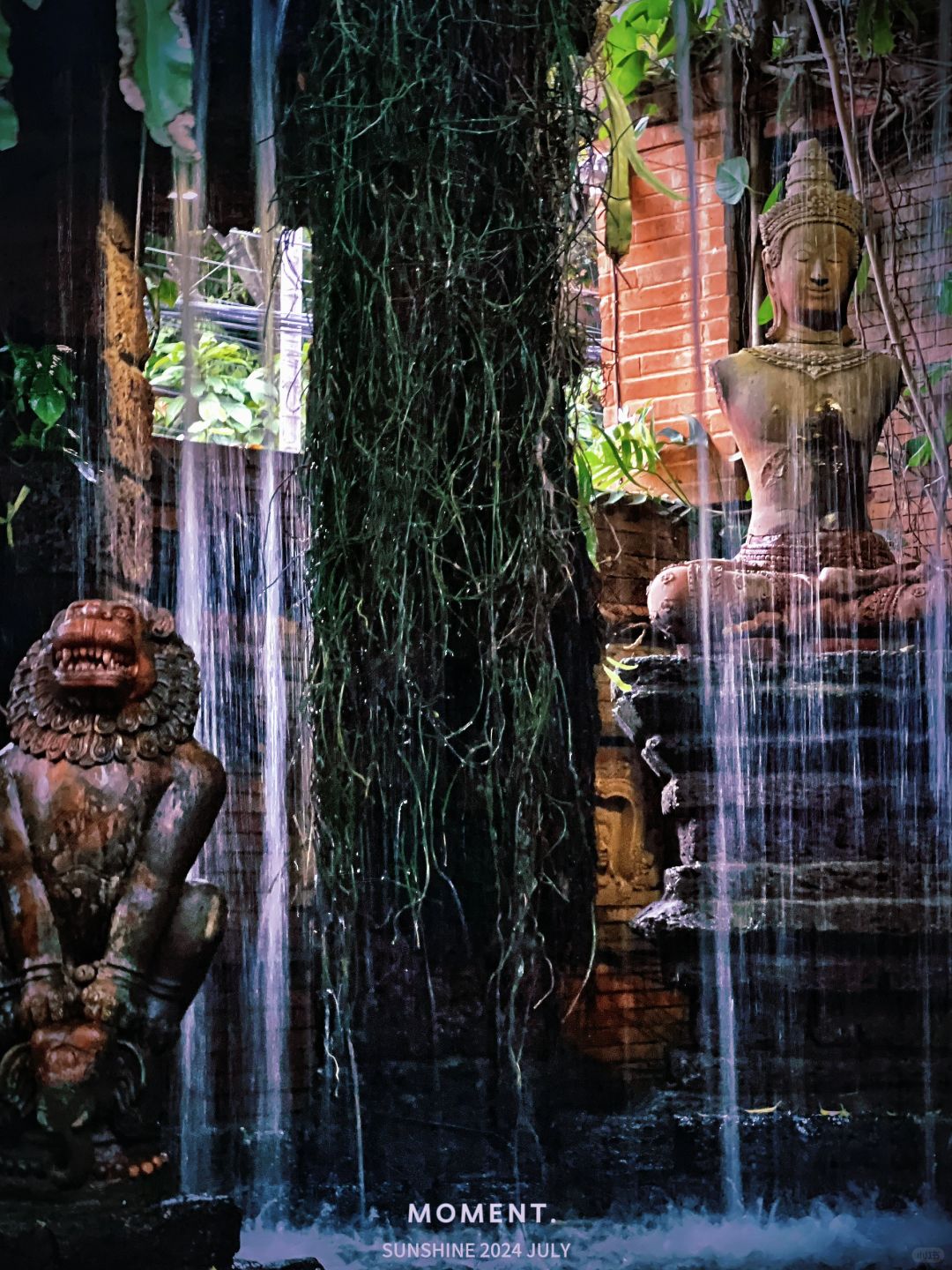 Chiang Mai-The Faces Gallery & Gastro Bar, a Thai restaurant with Angkor Wat-style decoration