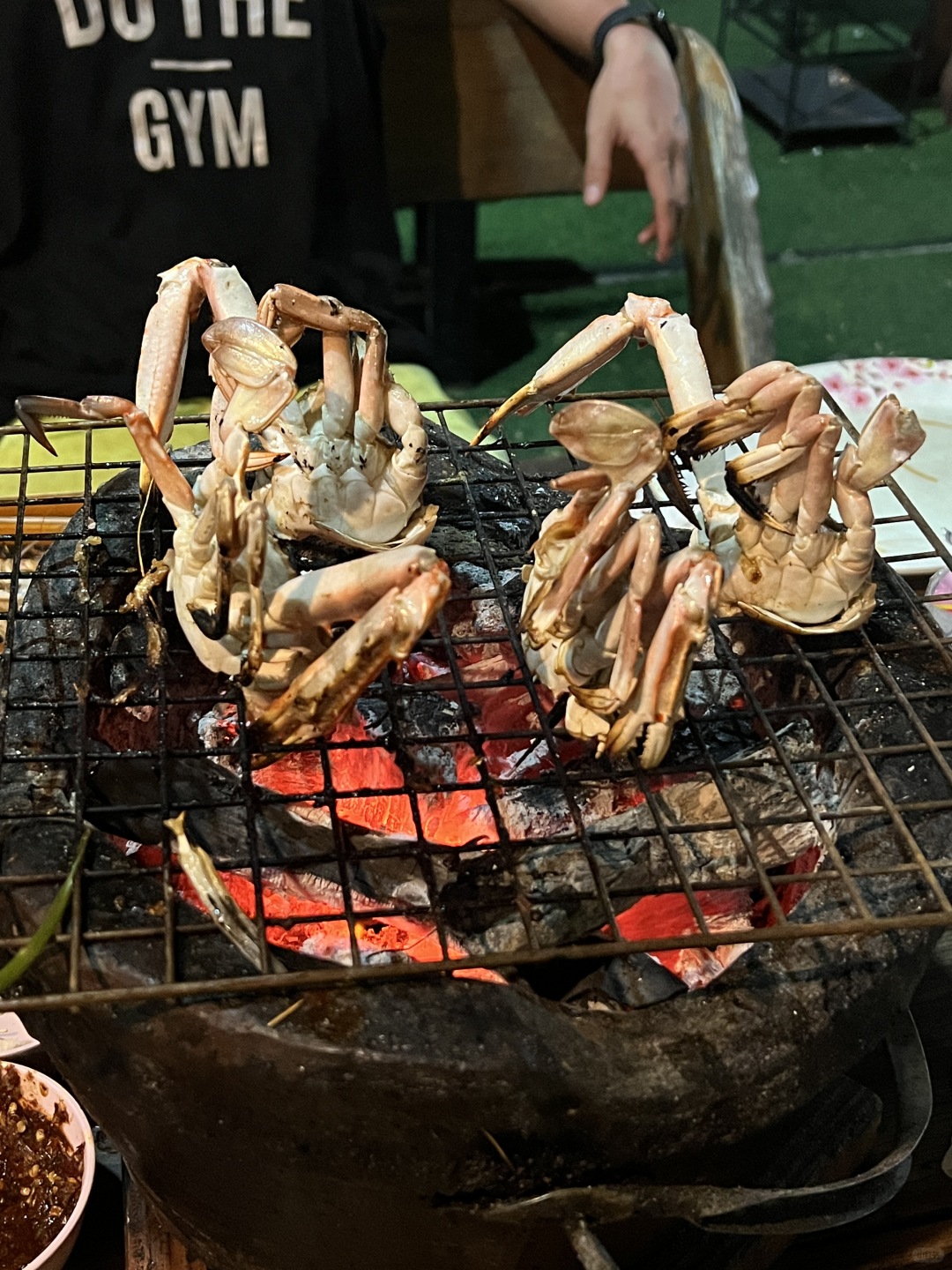 Pattaya-บริษัท ล๊อบสเตอร์พอต จำกัด, Seafood barbecue buffet, crab, prawns, squid, oysters