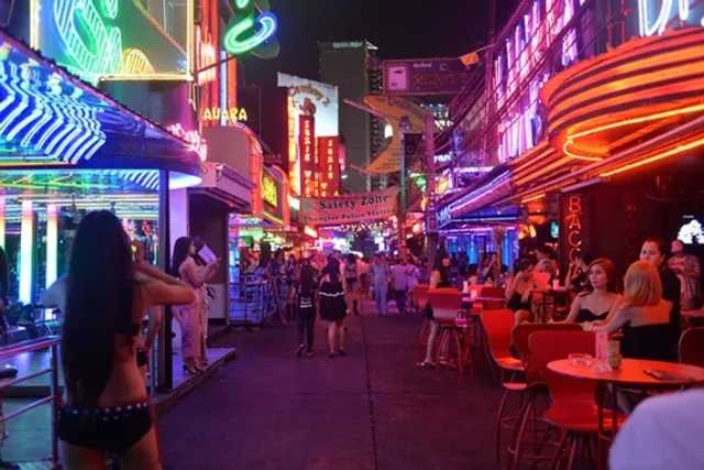 Bangkok-Bangkok's three red-light districts, your Thailand's wonderful nightlife starts here