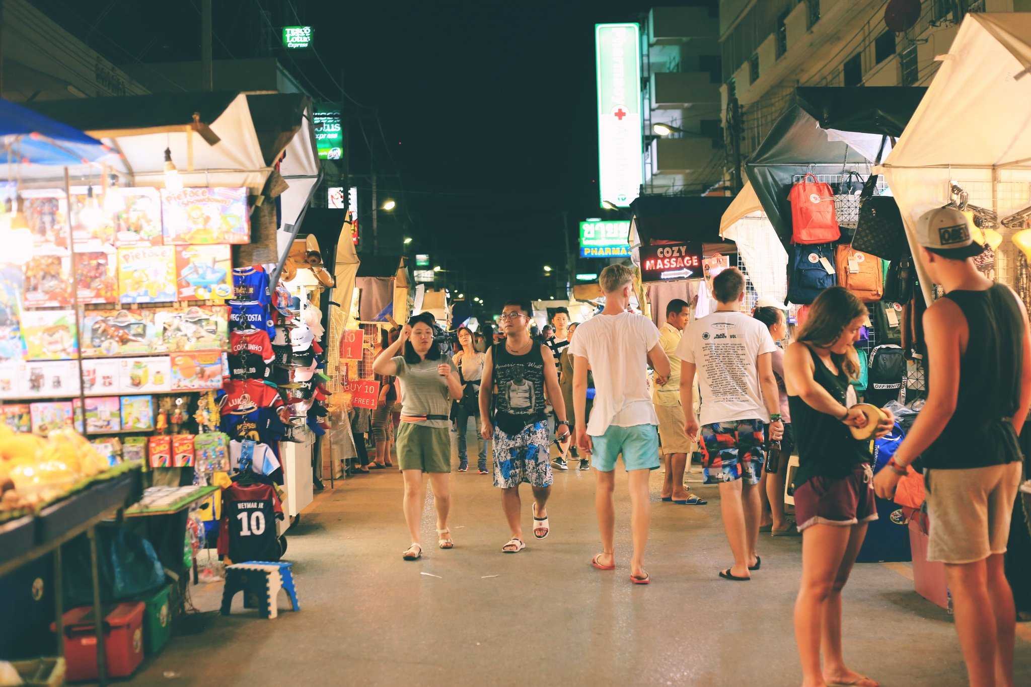 Hua Hin-Hua Hin Red Light District Nightlife: 8 Things to Do After Dark