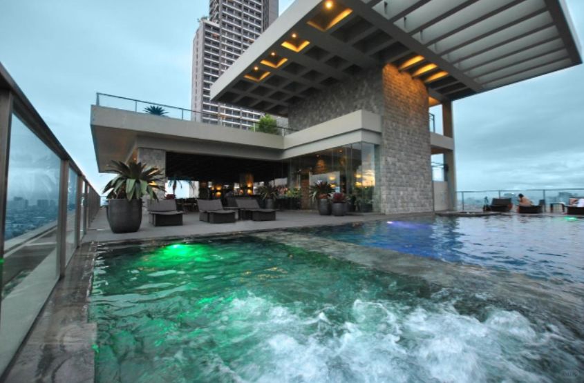 Manila/Luzon-New World Manila Hotel, I'M Hotel, Diamond Hotel Philippines. Accommodation Reviews