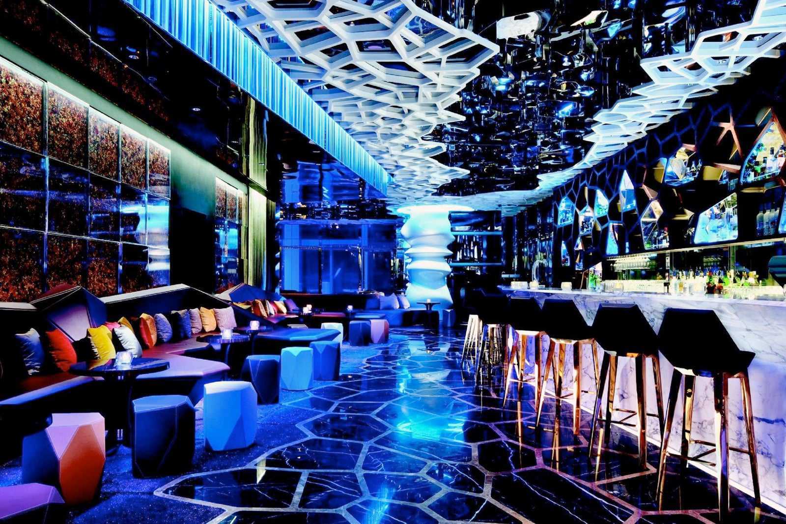 Hong kong-7 popular nightclubs in Hong Kong where you can drink champagne or samovar all night