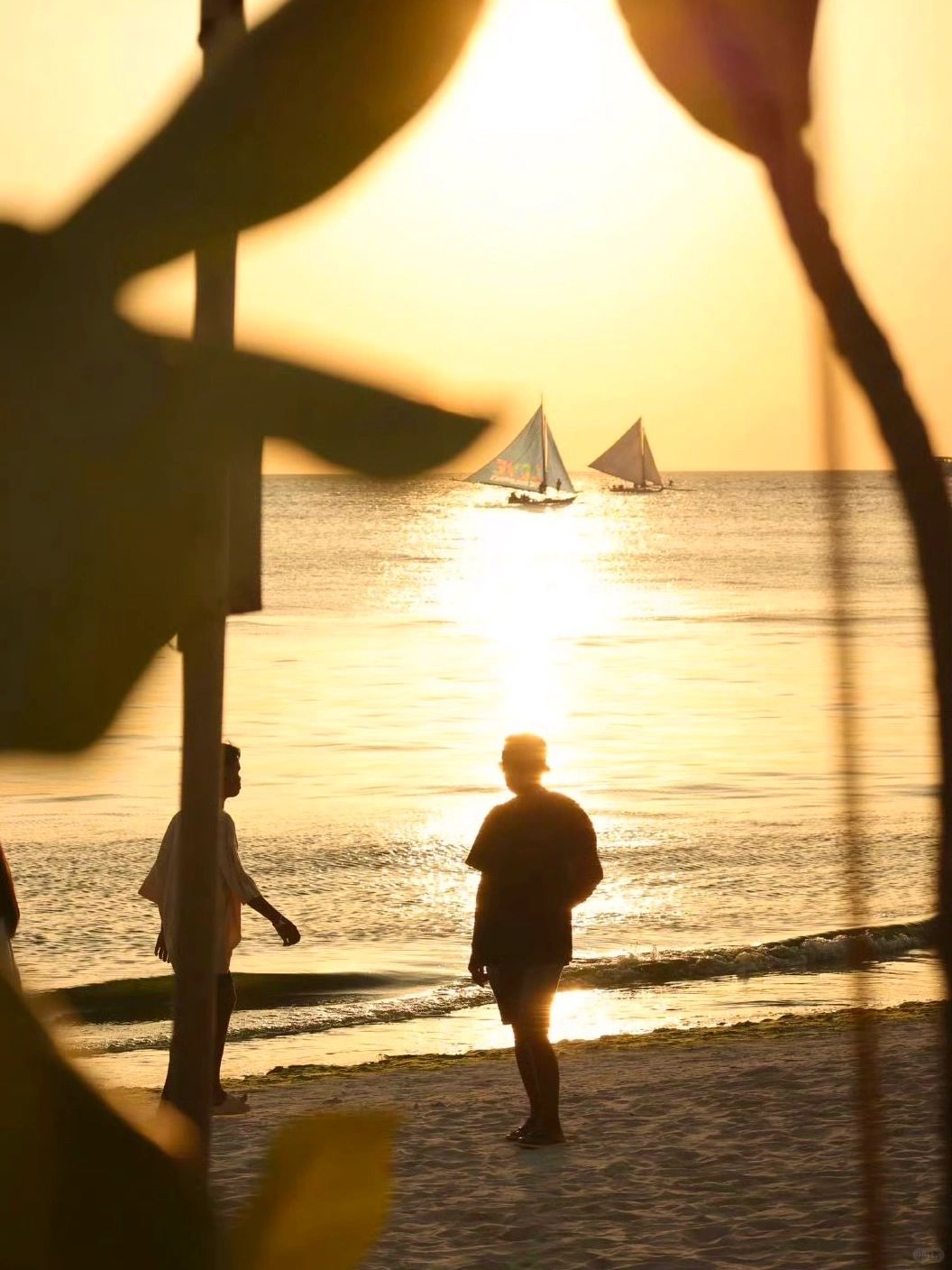 Boracay-Boracay, where there is the finest and most beautiful white sand beach in the world