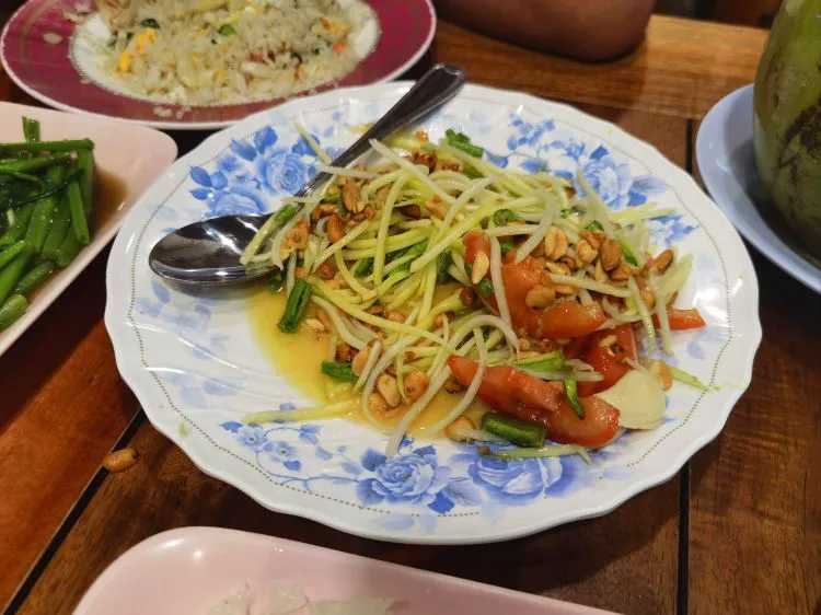 Krabi-Railay Family Restaurant in Krabi, recommended green mango salad and macaroni