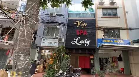 Hanoi-Vip Spa Lady experience at Hanoi erotic massage parlor. Bathtub bath, oil massage, blowjob