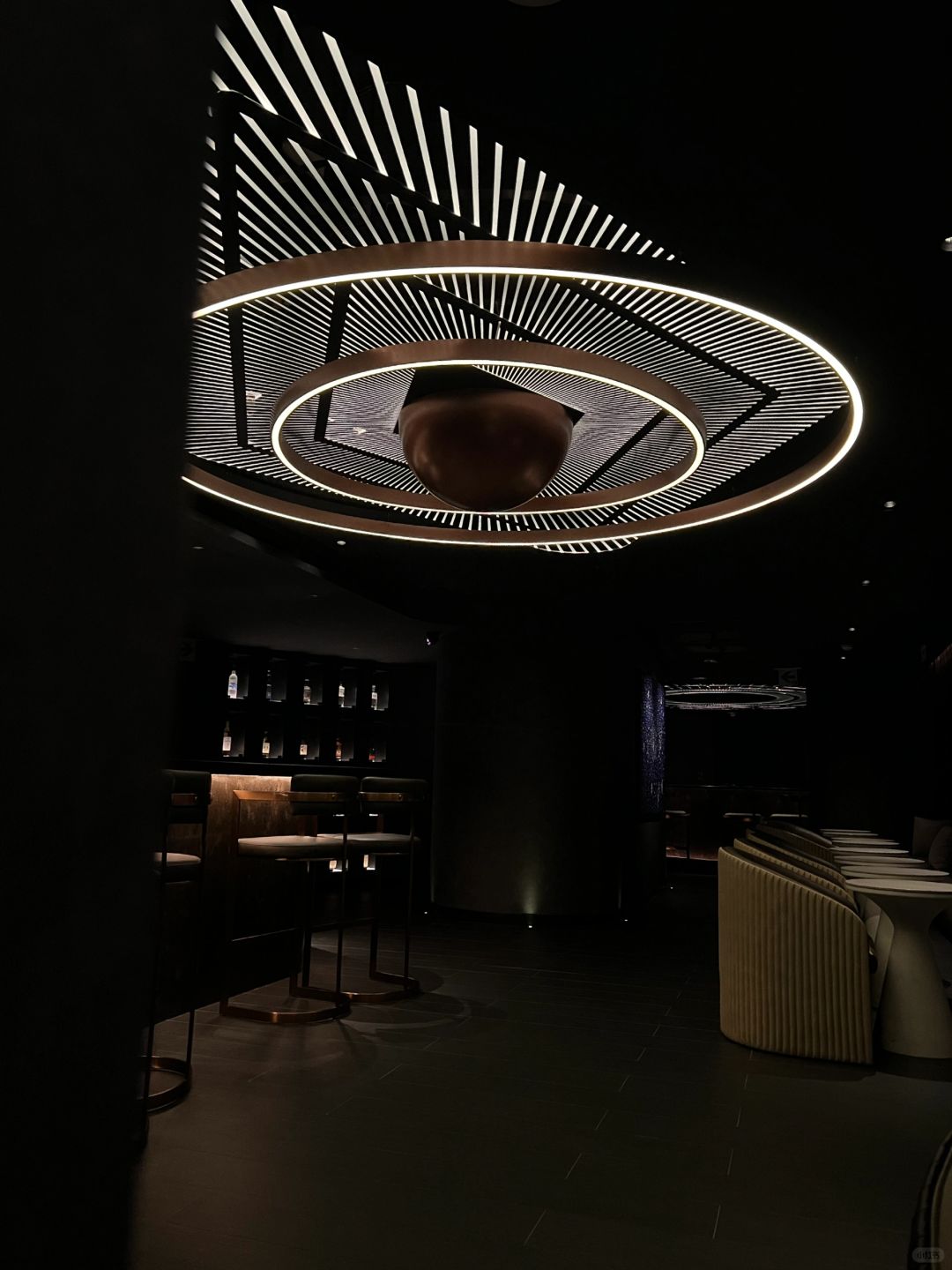 Taiwan-Kaohsiung Chunyu SS Bar💫, space-themed decoration style, tasting Galaxy Light cocktail