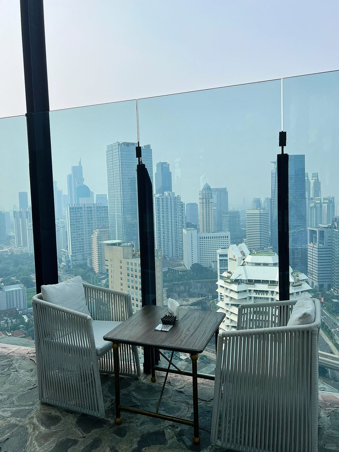 Jakarta-Enjoy the sunset at Cafe Cali🐮 restaurant on the top floor of The orient Jakarta hotel