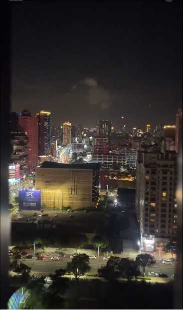 Taiwan-Kaohsiung Gushan H2O🍷 Shuijingzhan swimming pool bar and nightclub, high-altitude city night view