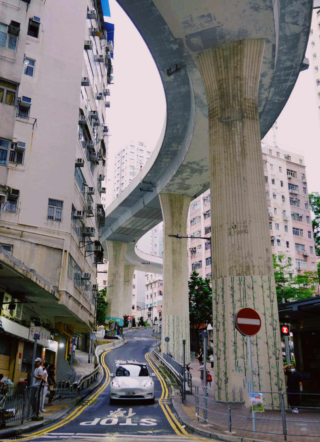 Hong kong-If you are traveling in Hong Kong, this guide can let you feel the prosperity of Hong Kong