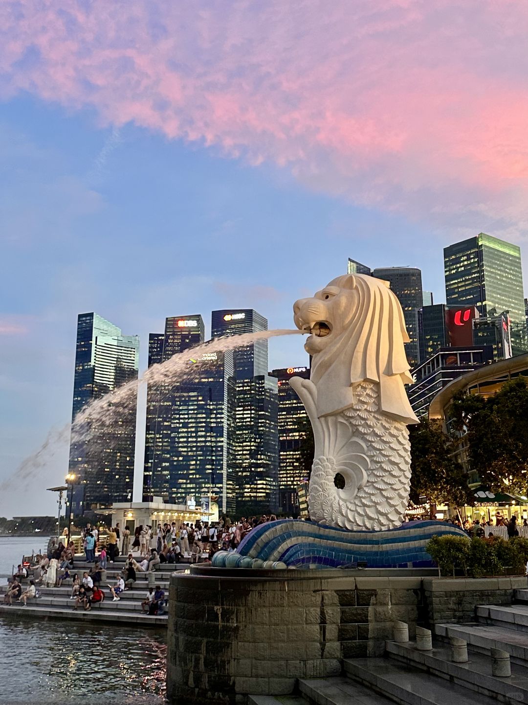 Singapore-Three things you must do when traveling to Singapore, Merlion/Sands Hotel/Skypark