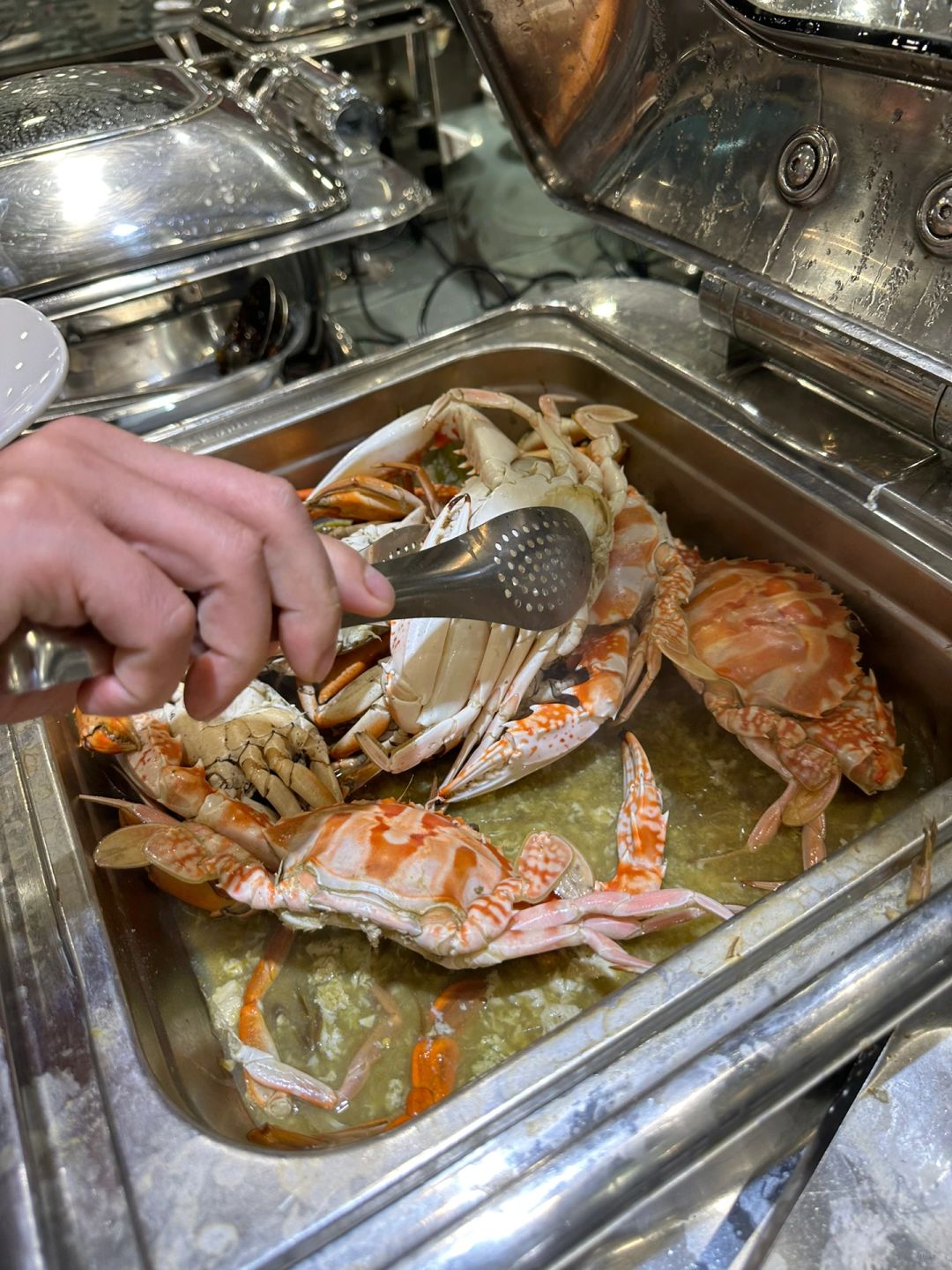 Hanoi-Buffet Poseidon My binh😊, eat fresh abalone at a seafood restaurant in Hanoi