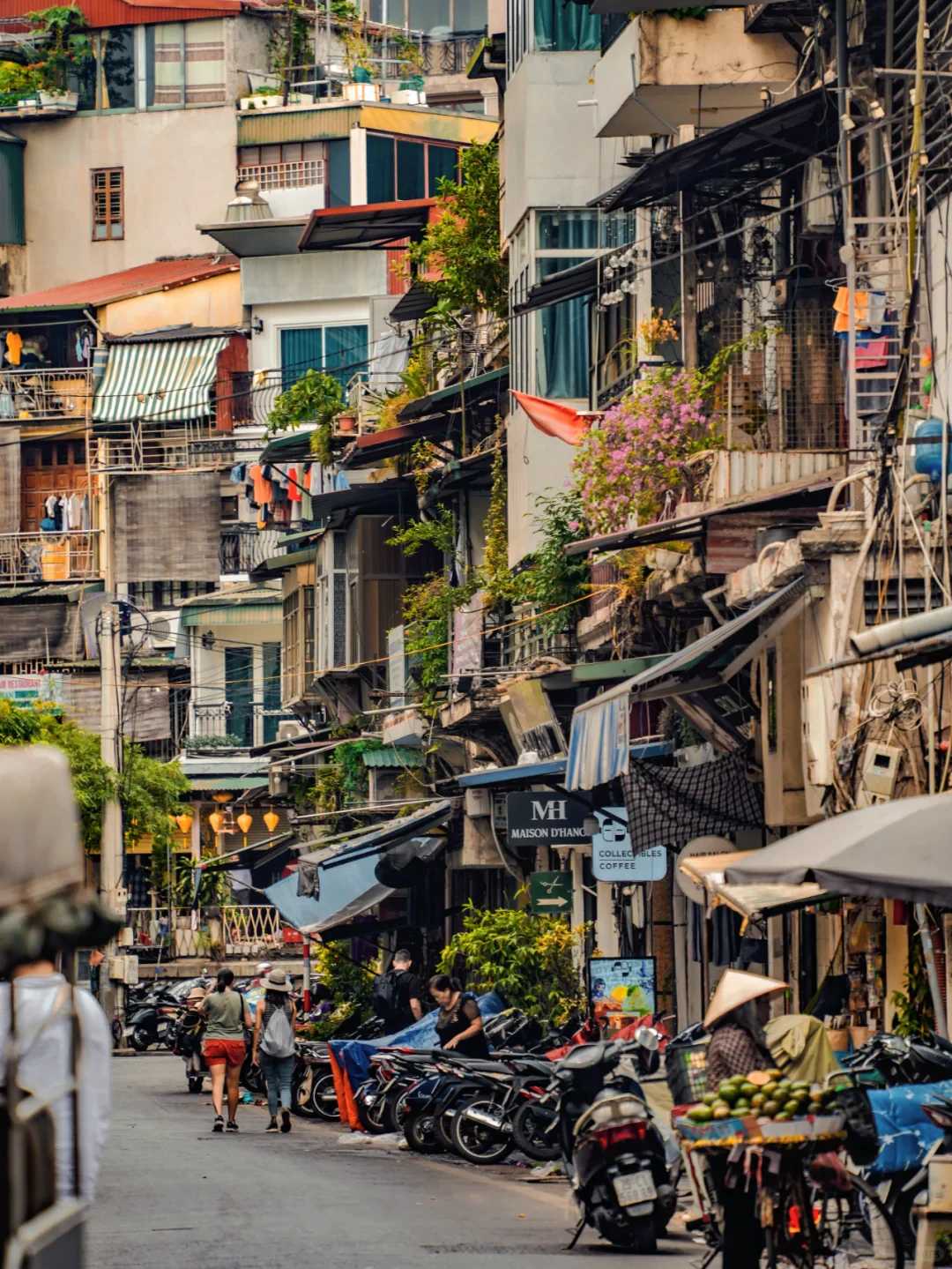 Hanoi-Travel to Hanoi, the coffee city, and the leisurely life in the treasure town of Southeast Asia