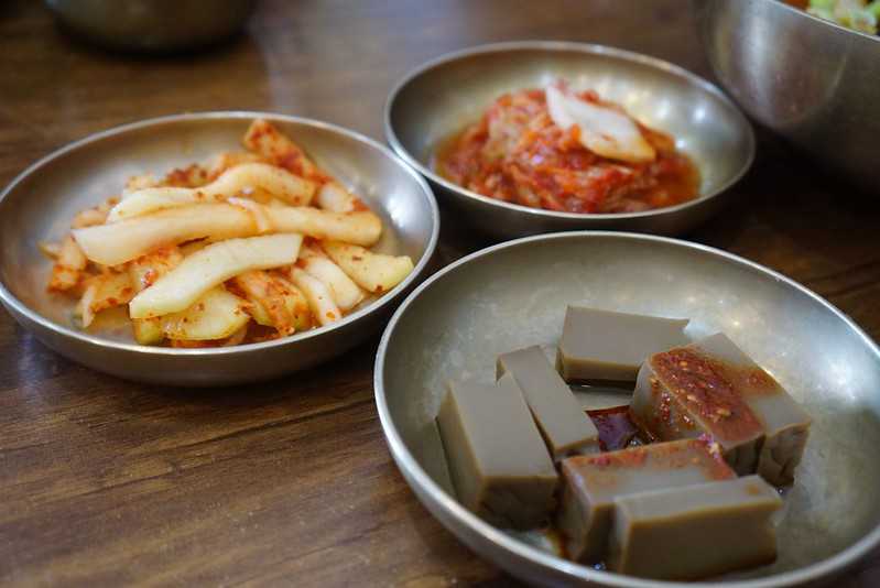 Busan/Jeju-Jeju Island, Uiryeong buckwheat. Delicious beef ribs and buckwheat noodles