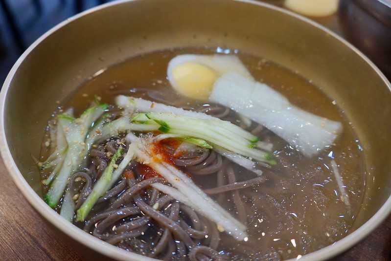 Busan/Jeju-Jeju Island, Uiryeong buckwheat. Delicious beef ribs and buckwheat noodles