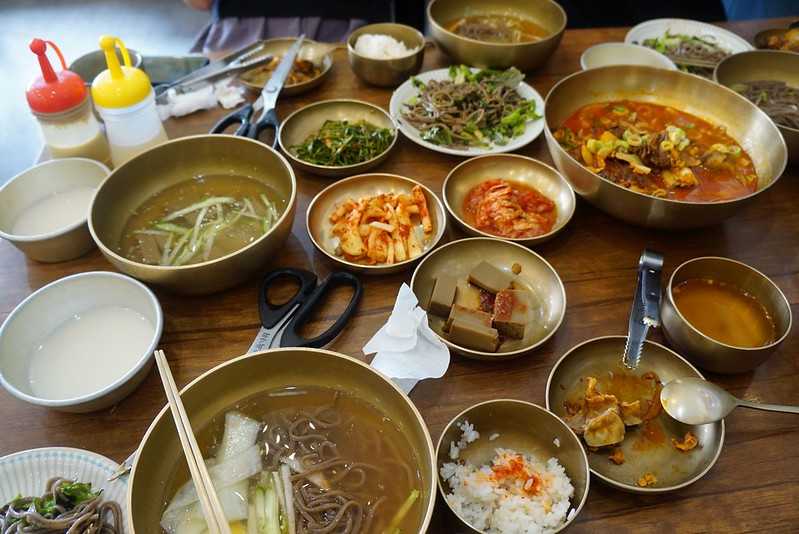 Busan/Jeju-Jeju Island, Uiryeong buckwheat. Delicious beef ribs and buckwheat noodles