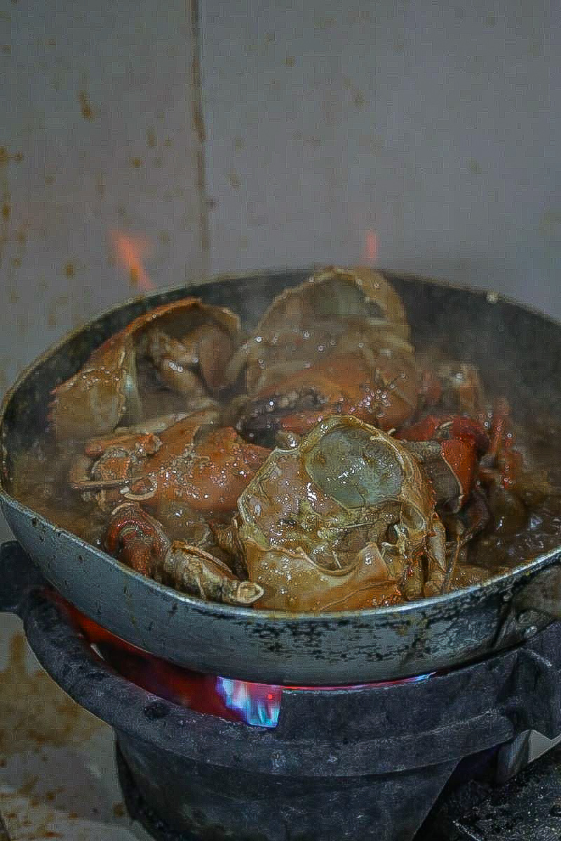 Bali-Bali KING'S CRAB OCEAN VIEW RESTO, a seafood restaurant on the cliff