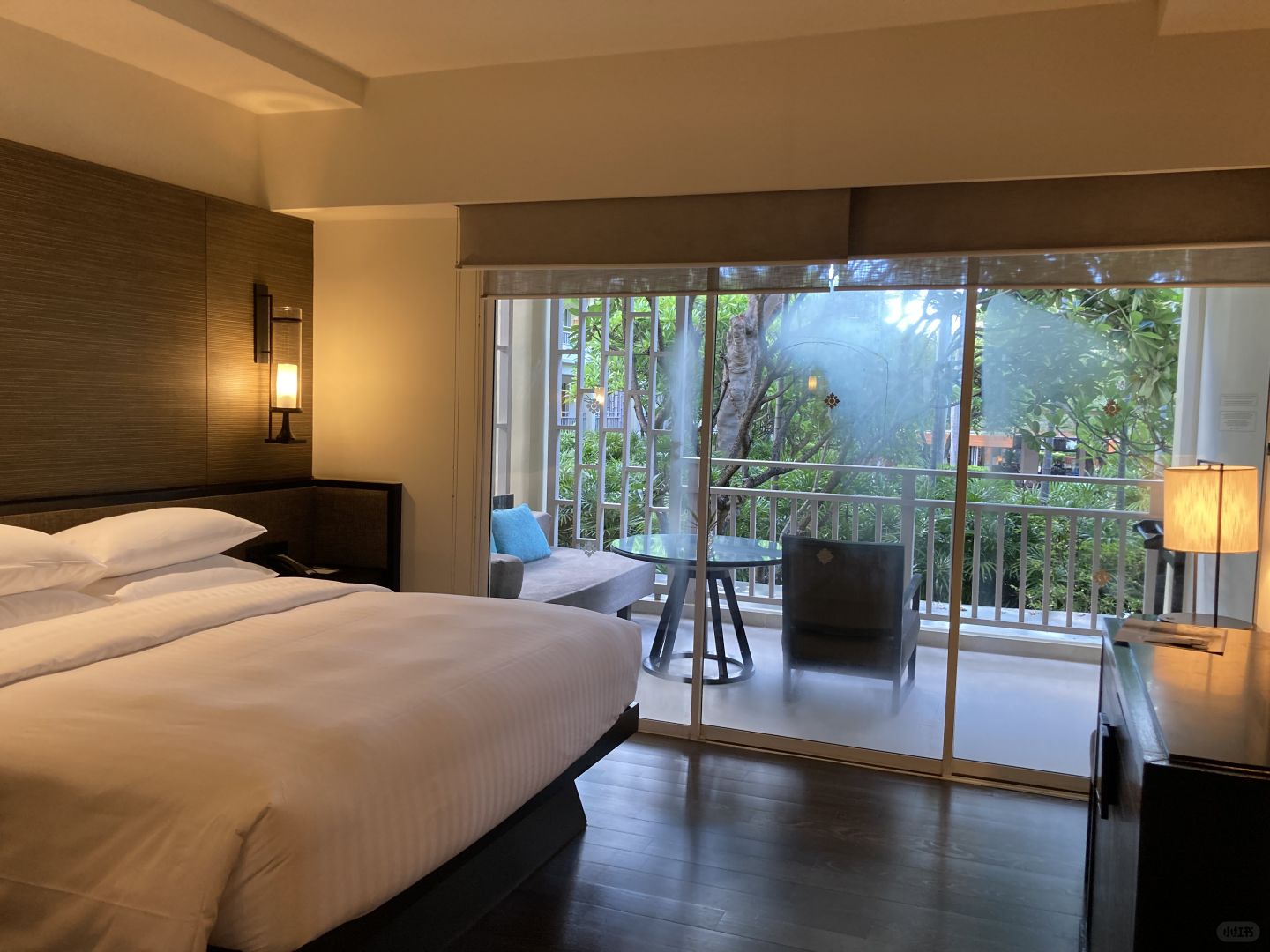 Hua Hin-Hyatt regency Hotel Hua Hin, a very comfortable resort located along the beach