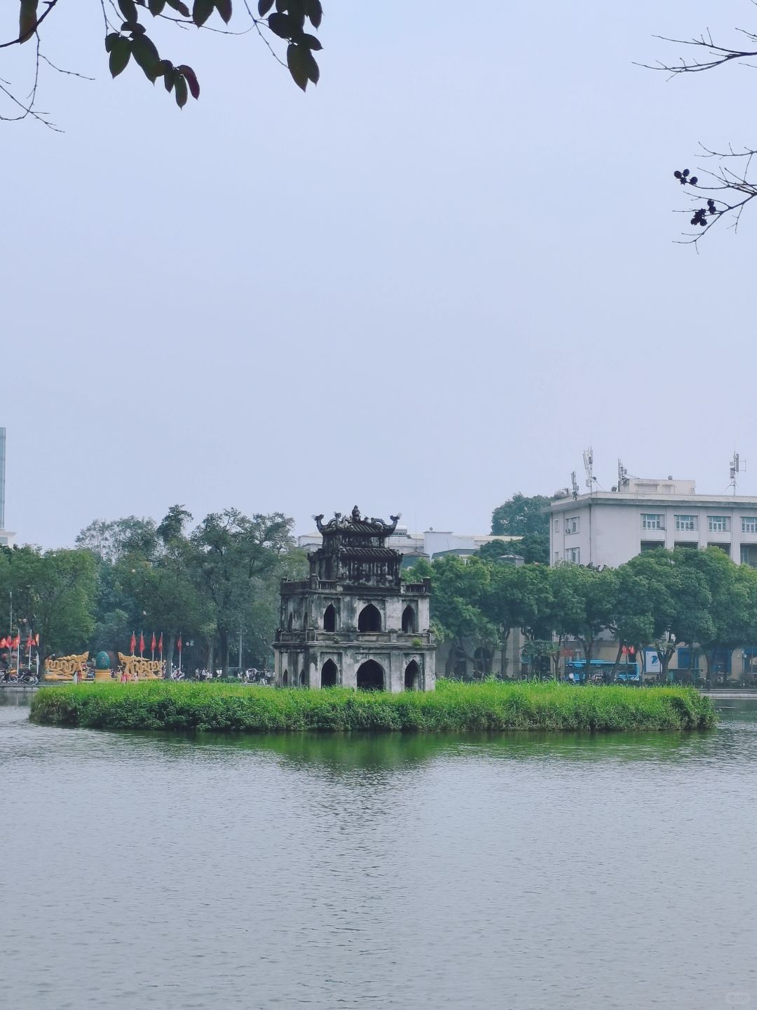 Hanoi-Thang Long Palace, St. Joseph's Cathedral, Hoan Kiem Lake. Hanoi City Walking Tour